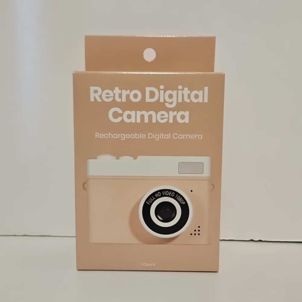 Retro Digital Camera - Cream